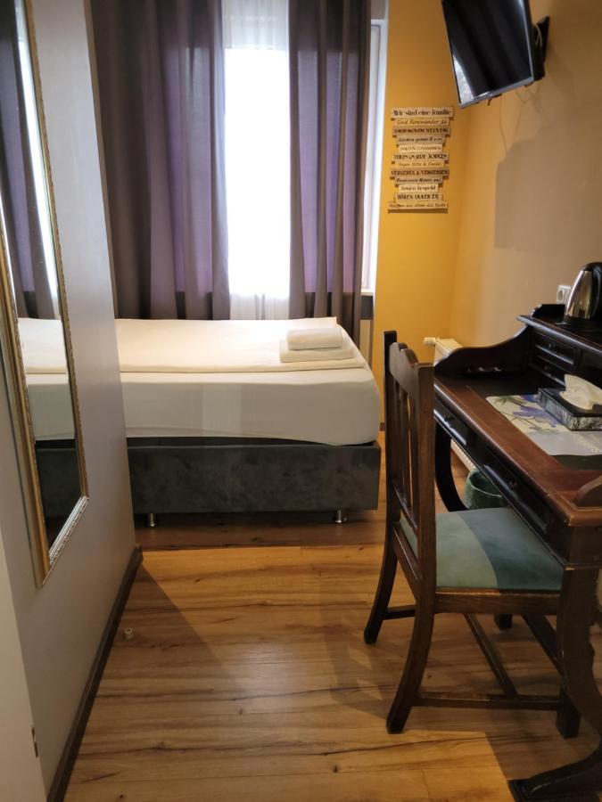 Hotel Franken An Der Messe Frankfurt am Main ภายนอก รูปภาพ