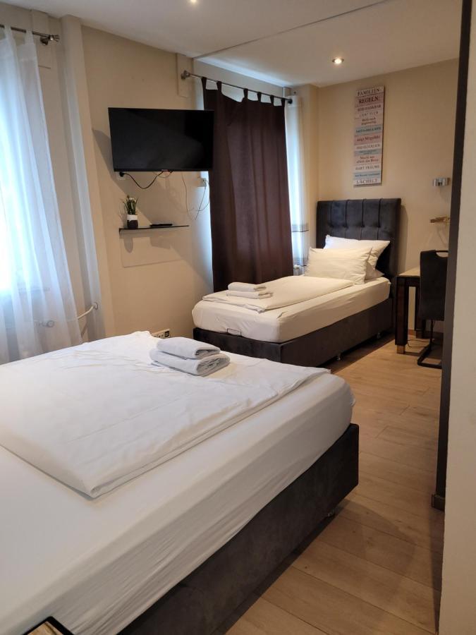 Hotel Franken An Der Messe Frankfurt am Main ภายนอก รูปภาพ